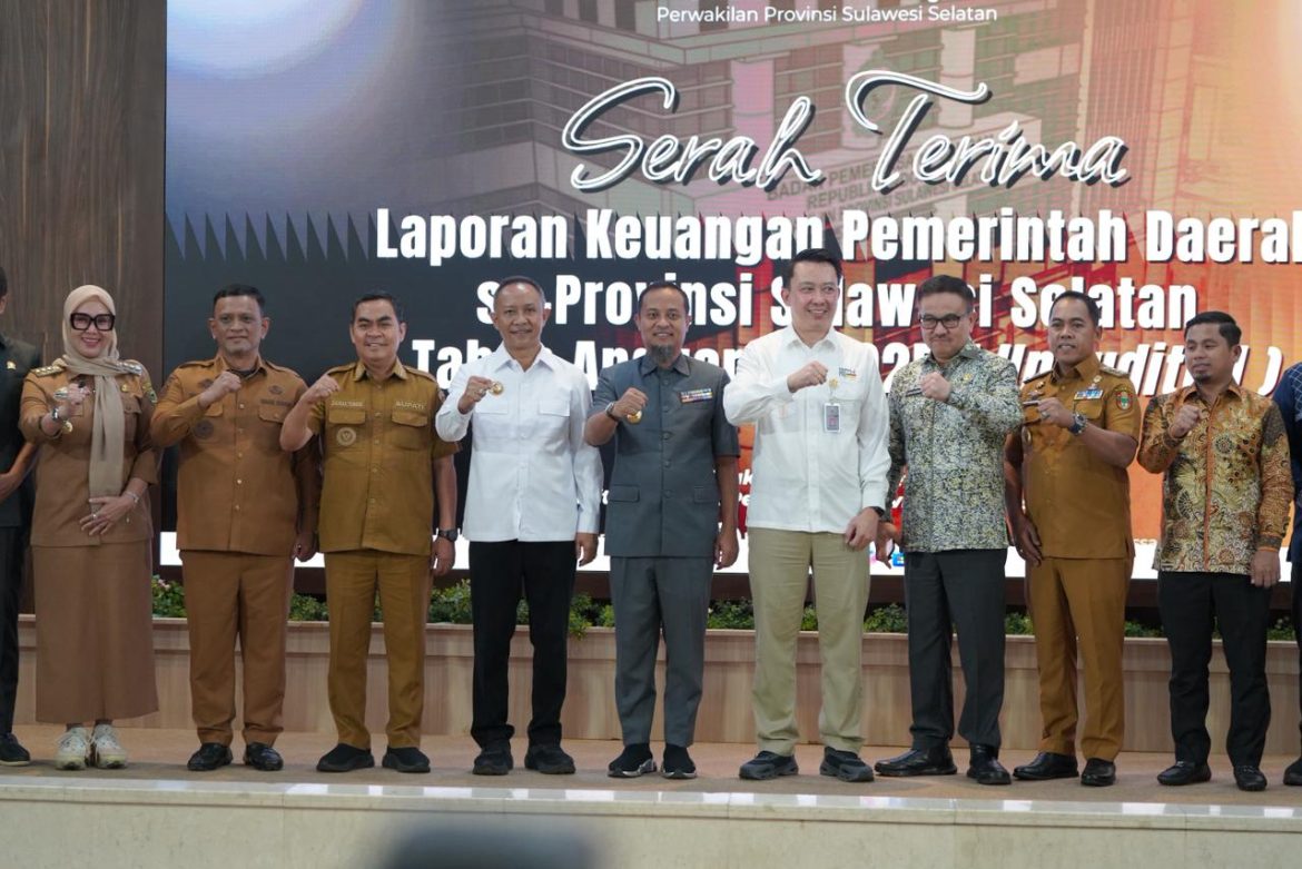 Pemkab Wajo Serah Terima LKPD TA 2025 Ke BPK RI Perwakilan Sulsel, Andi Rosman : Kewajiban dan Tanggung Jawab Ke Masyarakat